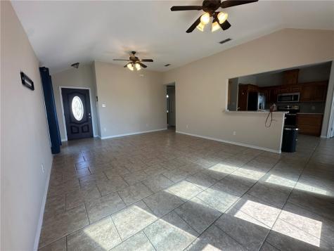 2012 Cottonwood Drive Portland TX 78374
