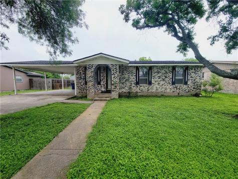 1018 Northcliff Drive Portland TX 78374
