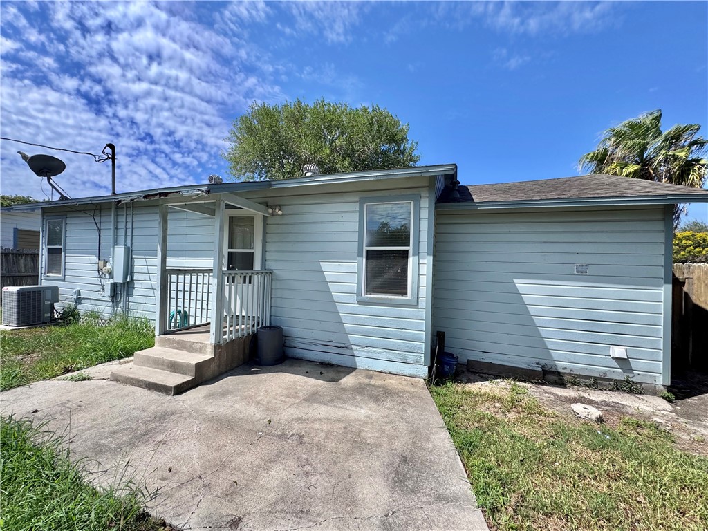 1218 Whitaker Drive Corpus Christi TX 78412