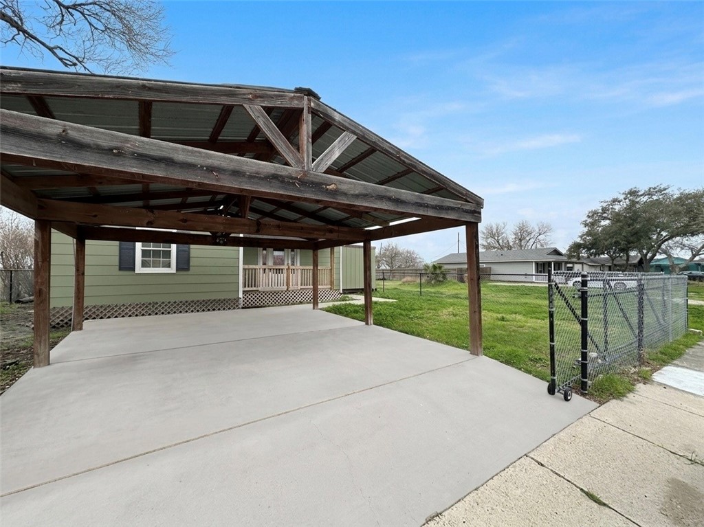 1202 Main Drive Corpus Christi TX 78409