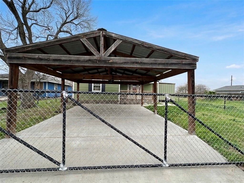 1202 Main Drive Corpus Christi TX 78409
