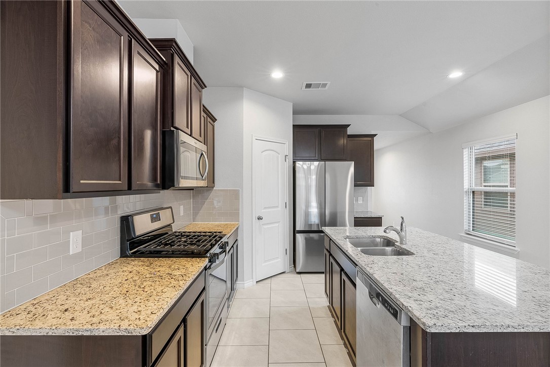 7613 Herd Rider Lane Corpus Christi TX 78414