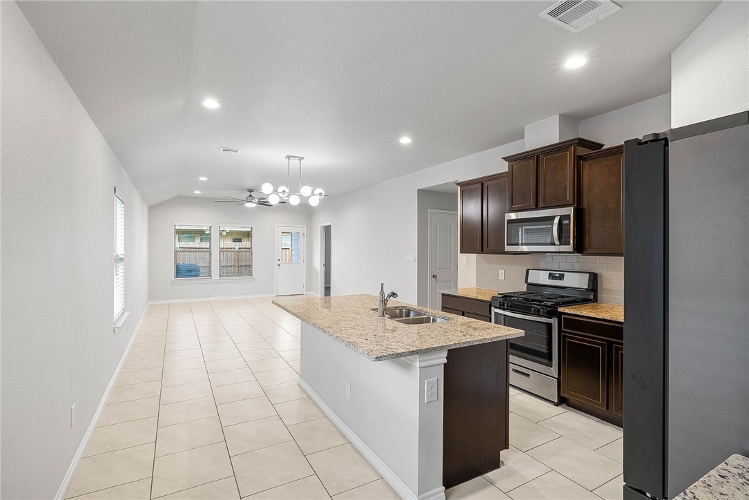 7613 Herd Rider Lane Corpus Christi TX 78414