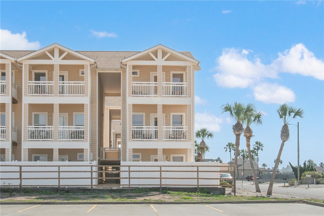 14202 Encantada Avenue 401 Corpus Christi TX 78418
