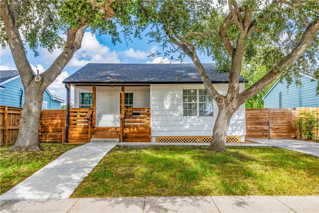 4745 Franklin Drive Corpus Christi TX 78415