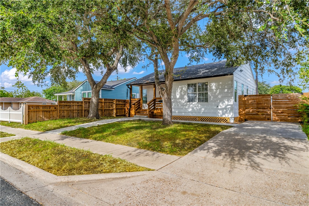 4745 Franklin Drive Corpus Christi TX 78415
