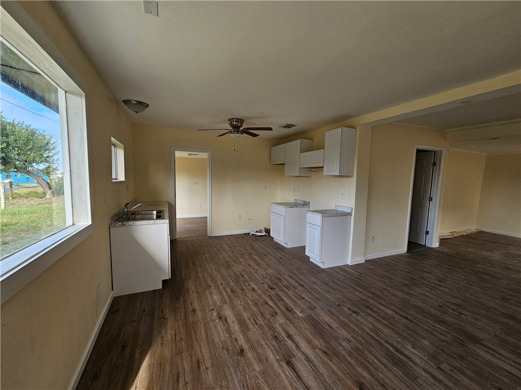 949 Stone Street Corpus Christi TX 78418