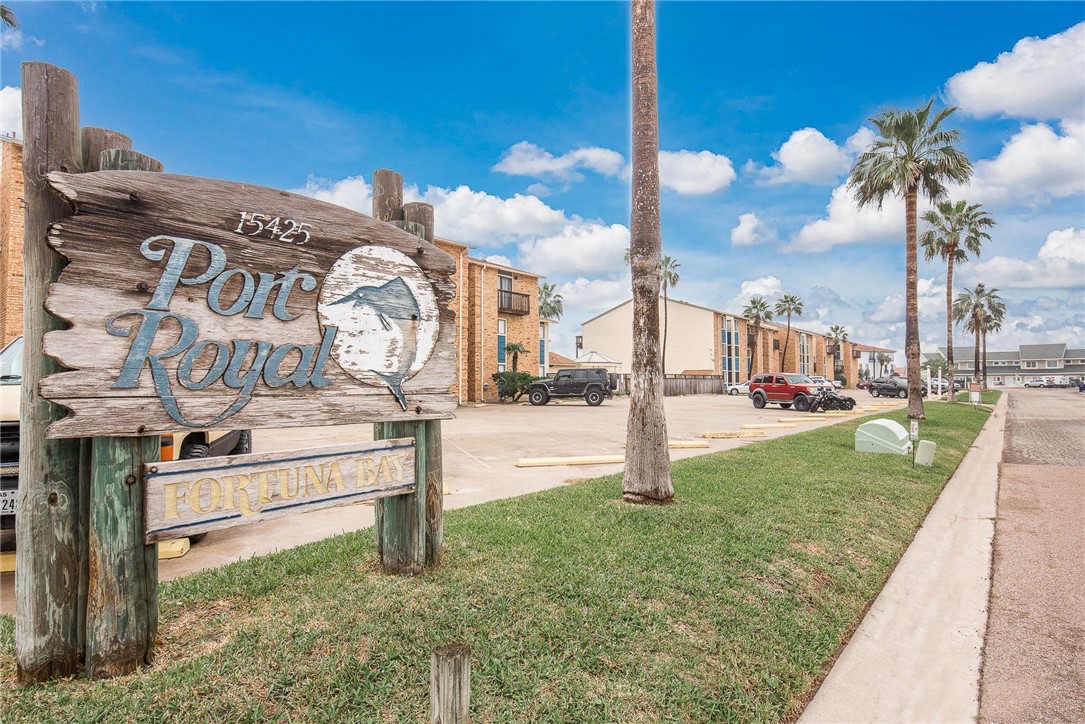 15425 Fortuna Bay Drive 304 Corpus Christi TX 78418