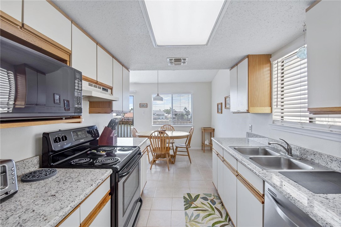 15425 Fortuna Bay Drive 304 Corpus Christi TX 78418