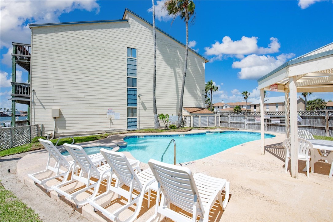 15425 Fortuna Bay Drive 304 Corpus Christi TX 78418