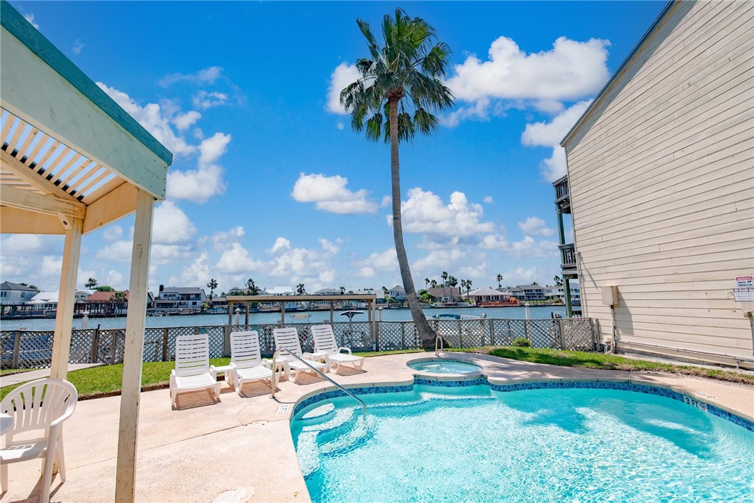 15425 Fortuna Bay Drive 304 Corpus Christi TX 78418