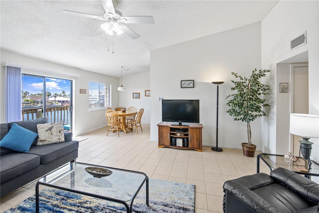15425 Fortuna Bay Drive 304 Corpus Christi TX 78418