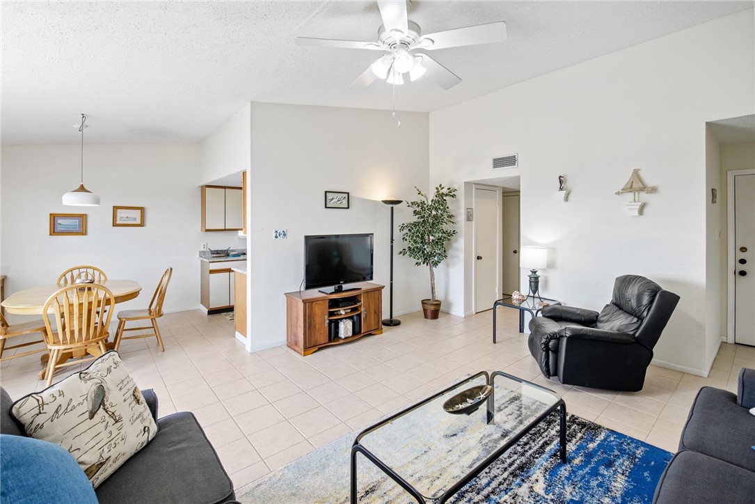 15425 Fortuna Bay Drive 304 Corpus Christi TX 78418