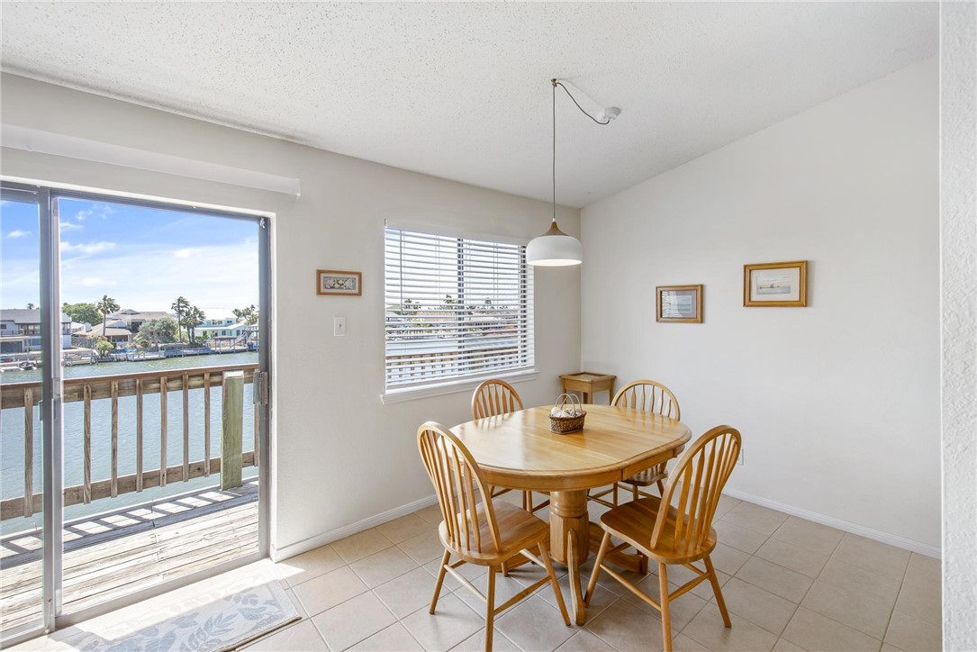 15425 Fortuna Bay Drive 304 Corpus Christi TX 78418