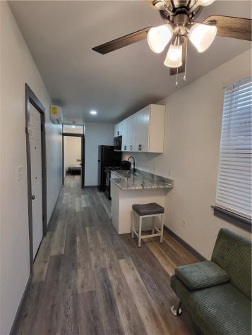 922 W Lakeside Drive Corpus Christi TX 78418