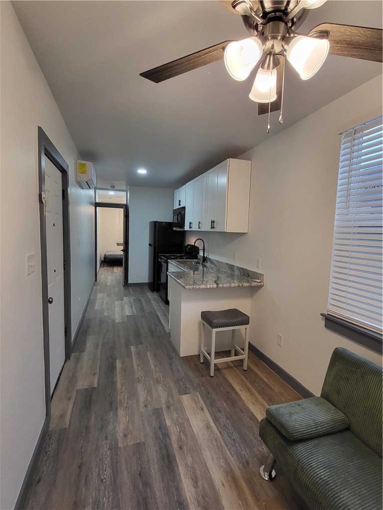 922 W Lakeside Drive Corpus Christi TX 78418