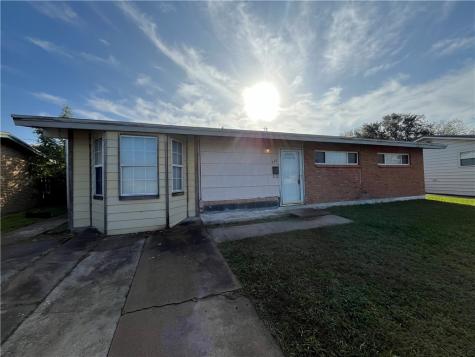 938 Woodlawn Drive Corpus Christi TX 78412