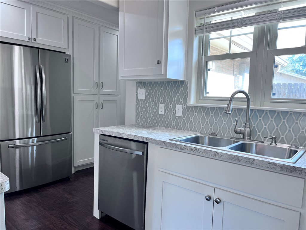 621 Philomena Drive Corpus Christi TX 78412