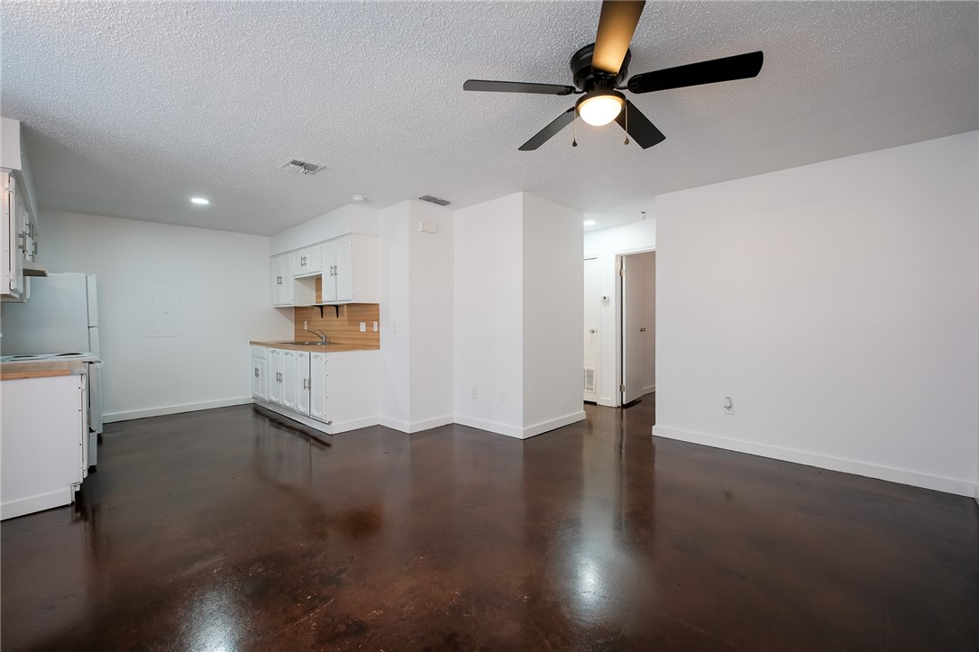 6641 Rhine Dr B Corpus Christi TX 78412