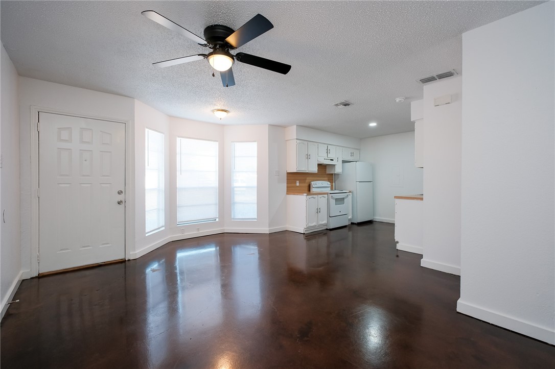 6641 Rhine Dr B Corpus Christi TX 78412