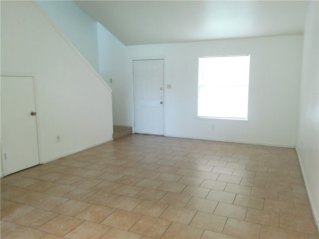 5725 Crestmore Drive Corpus Christi TX 78415