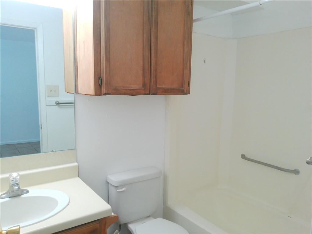 5725 Crestmore Drive Corpus Christi TX 78415
