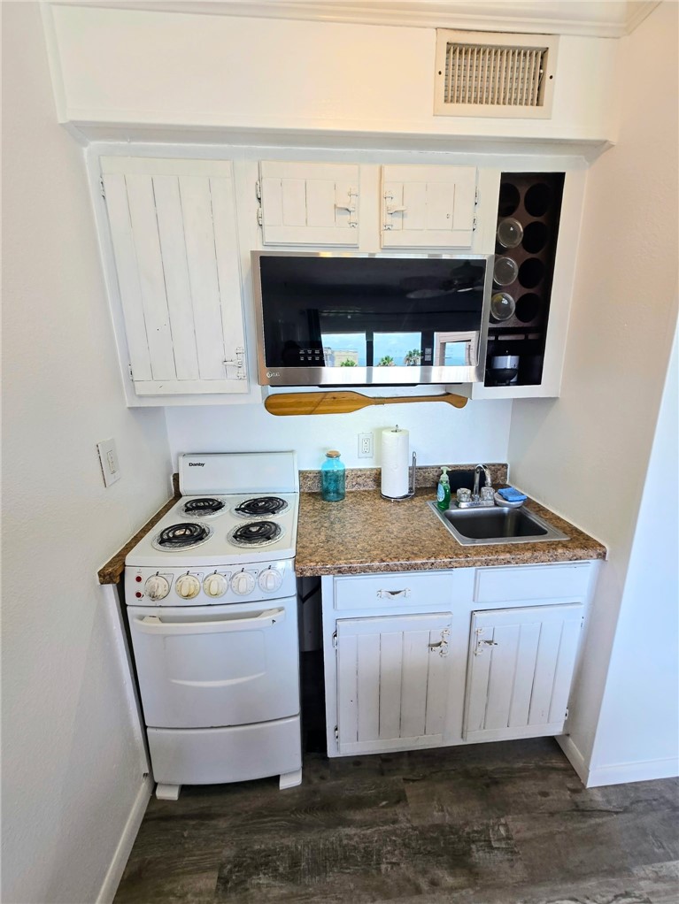 3938 Surfside Boulevard 3330 Corpus Christi TX 78402