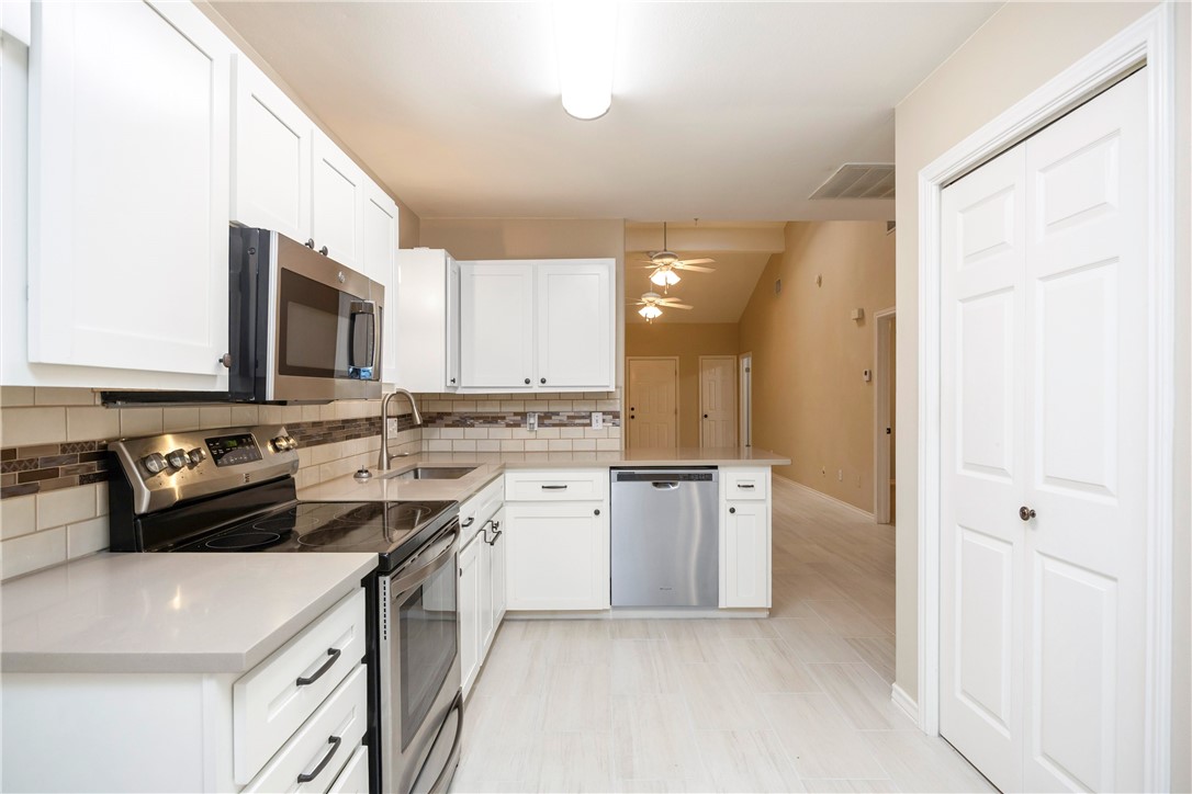 1818 Rodd Field Road D2 Corpus Christi TX 78412