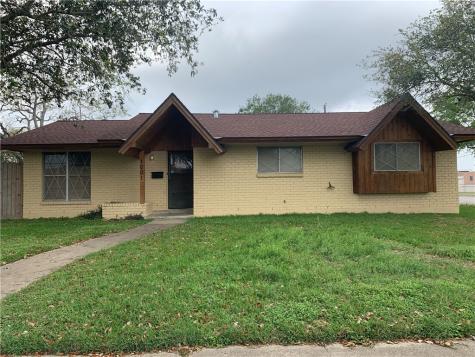 1001 Burkshire Drive Corpus Christi TX 78412