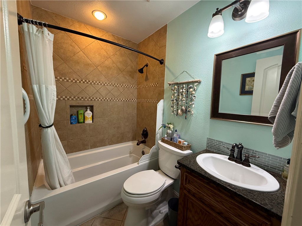 2209 Bird Island Drive Corpus Christi TX 78418
