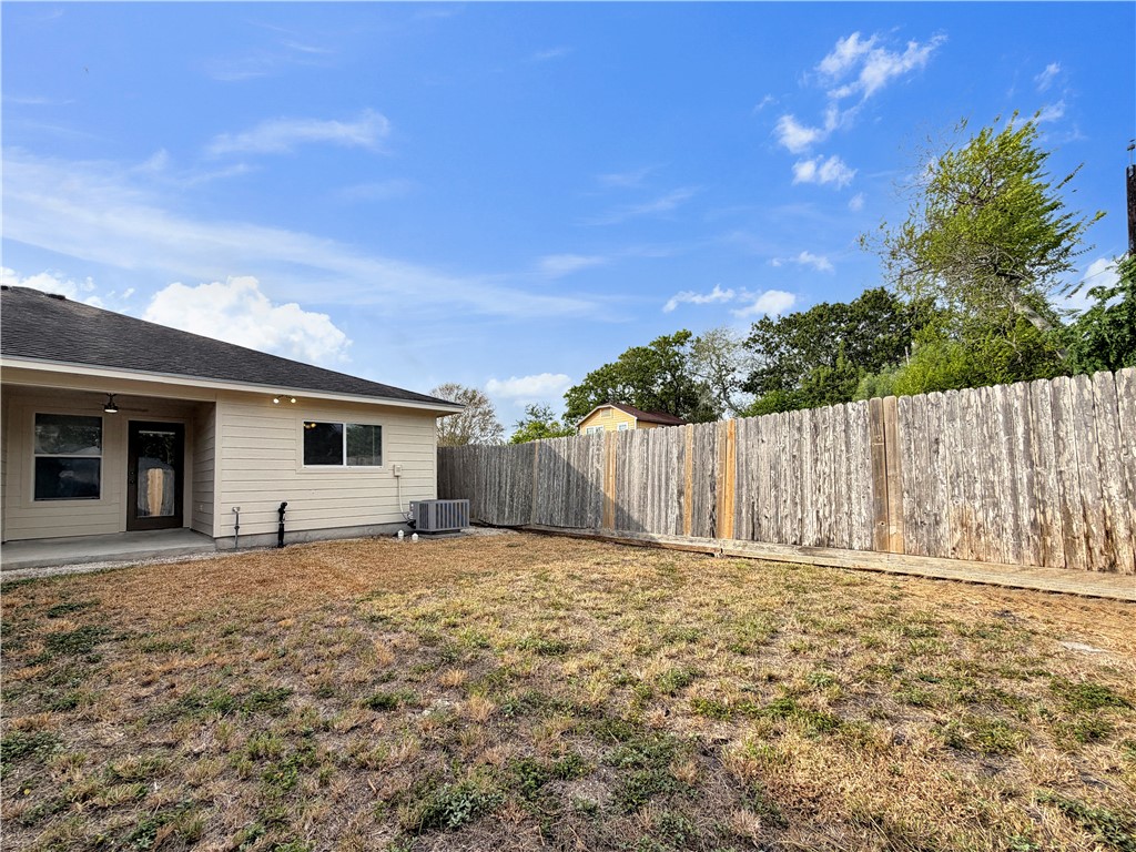 326 Oleander Ave B Corpus Christi TX 78404