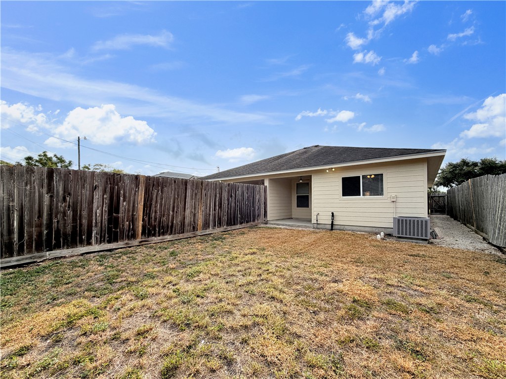 326 Oleander Ave B Corpus Christi TX 78404