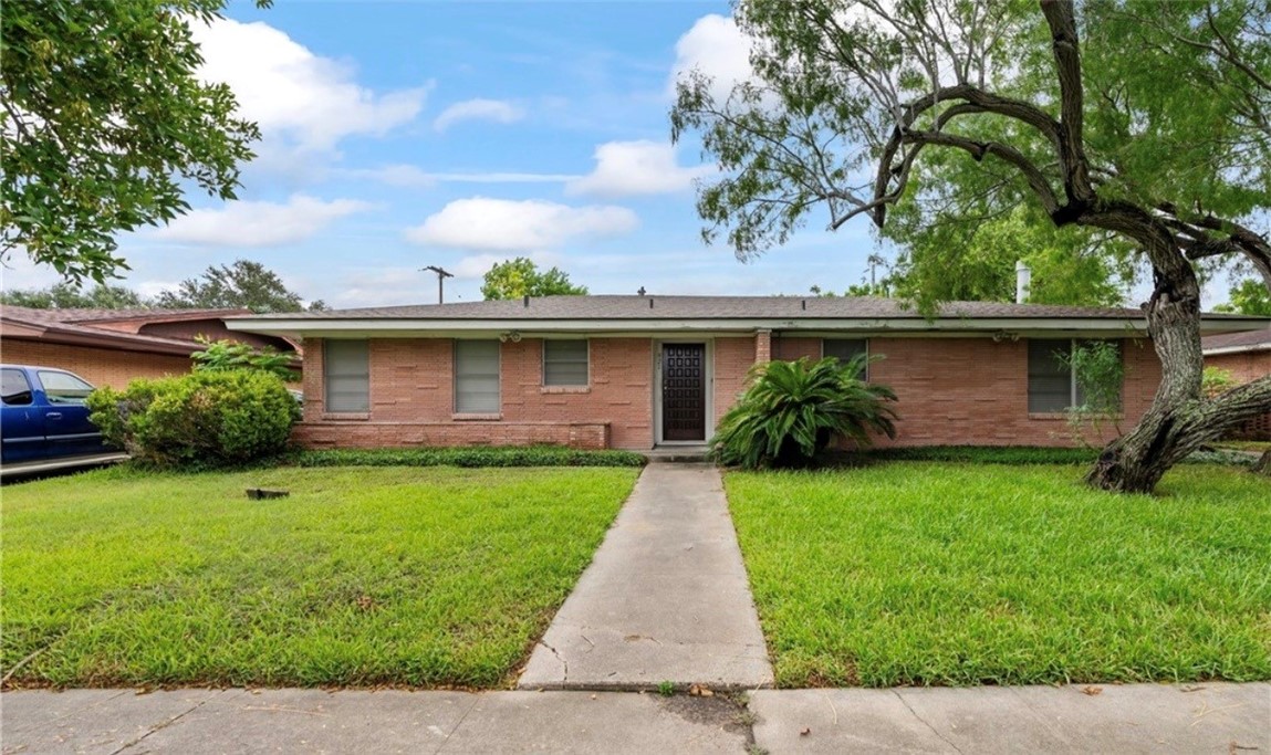 921 Barracuda Place Corpus Christi TX 78411