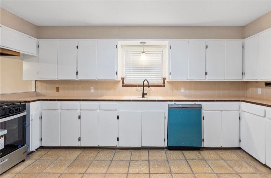 921 Barracuda Place Corpus Christi TX 78411
