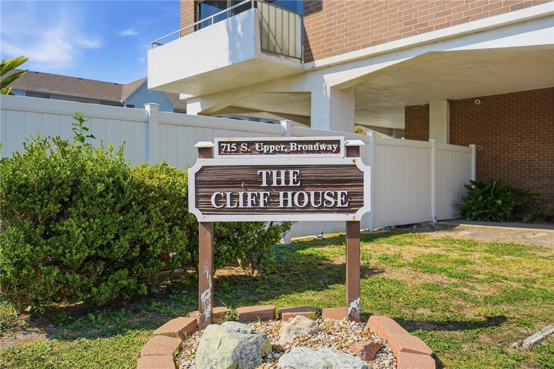 715 S Upper Broadway Street 903 Corpus Christi TX 78401