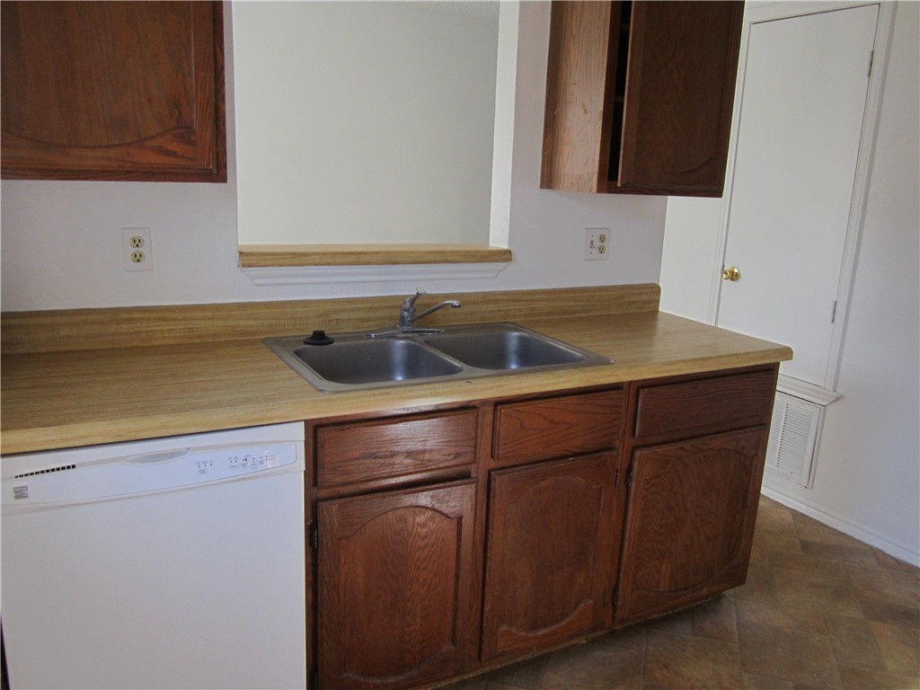 6702 Everhart F103 Corpus Christi TX 78413
