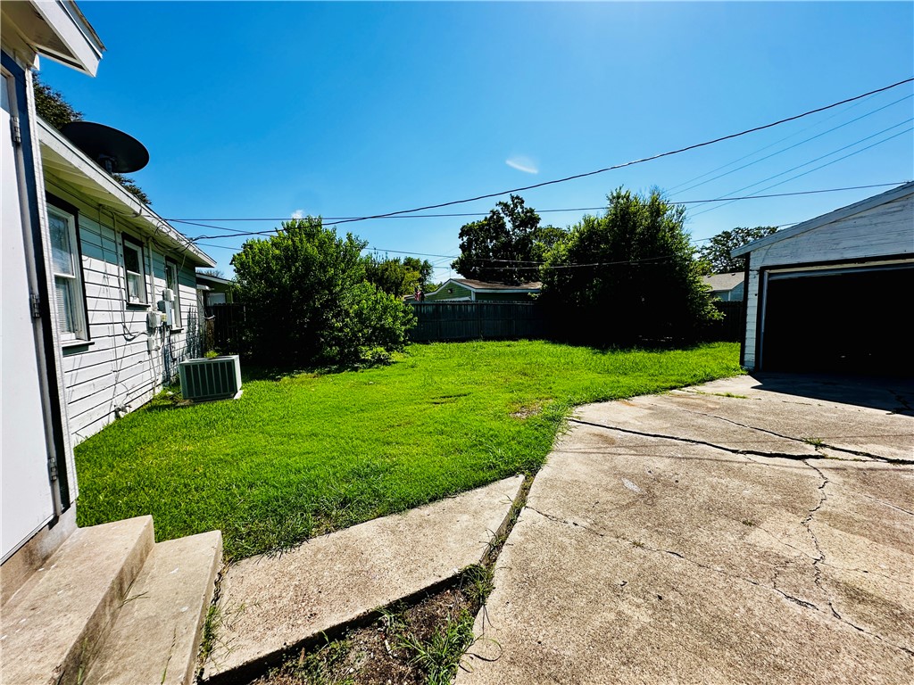 746 Sharon Drive Corpus Christi TX 78412