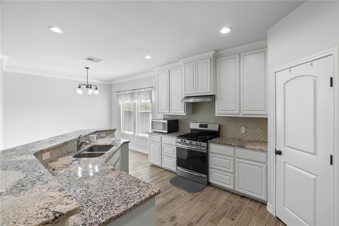 7214 Lake Melody Drive Corpus Christi TX 78414