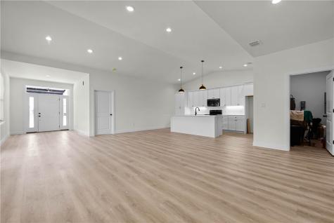 1210 W Dallas Seadrift TX 77983