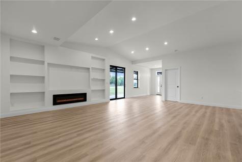 1210 W Dallas Seadrift TX 77983
