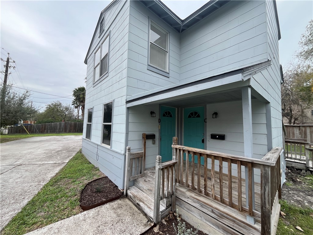 3412 Denver Avenue D Corpus Christi TX 78411