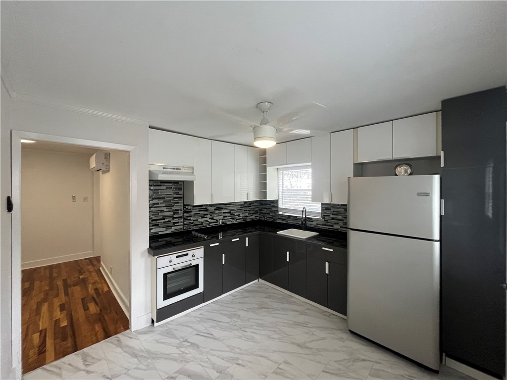 3412 Denver Avenue D Corpus Christi TX 78411