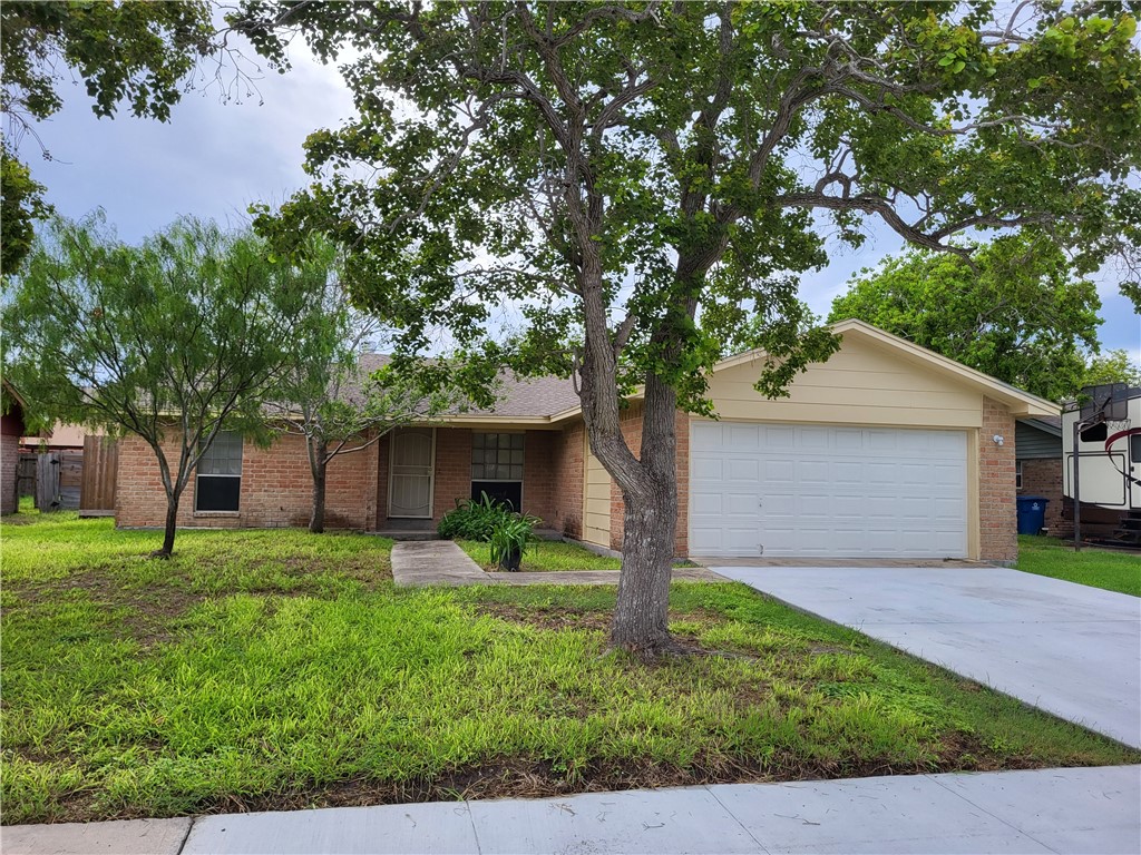 1003 Espana Drive Portland TX 78374