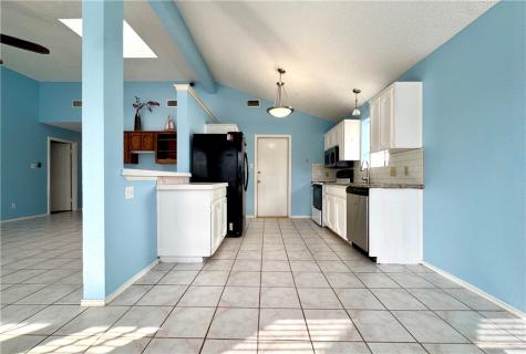 13553 Peseta Court Corpus Christi TX 78418