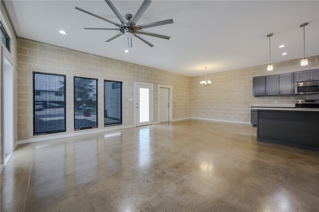 313 Easy Circle A Corpus Christi TX 78418