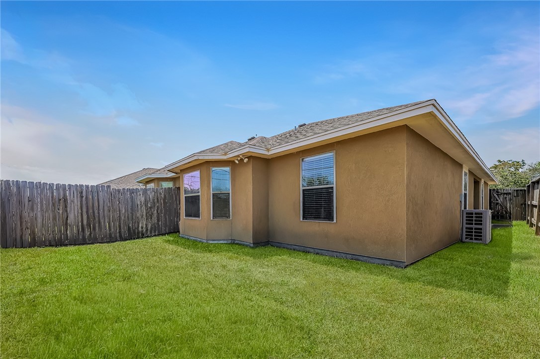 6618 Rhine Dr A Corpus Christi TX 78412
