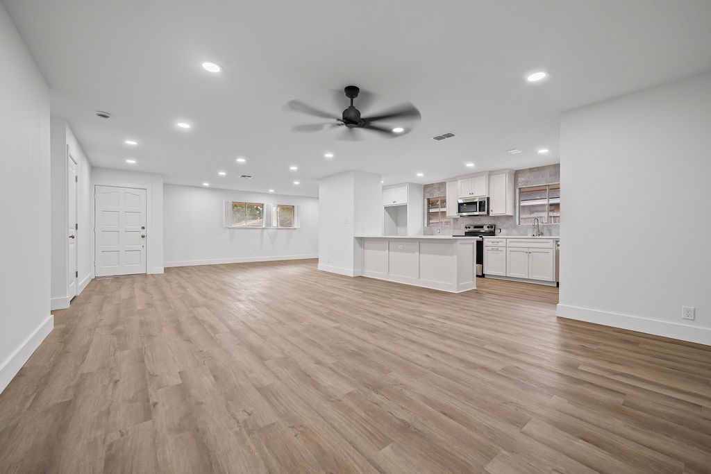 445 Montclair Corpus Christi TX 78412