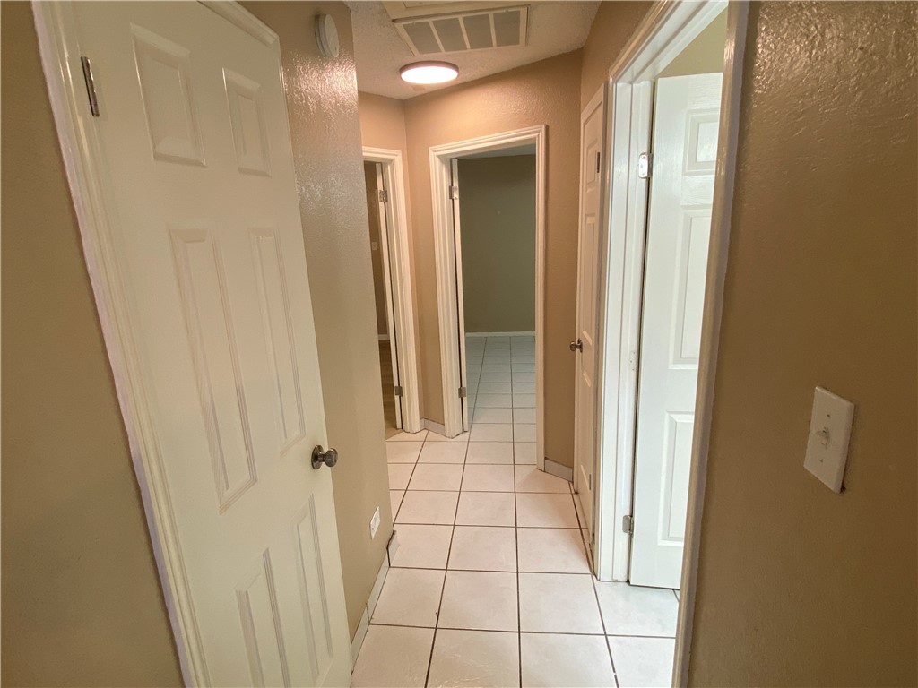 7201 Kress F-1 Corpus Christi TX 78413