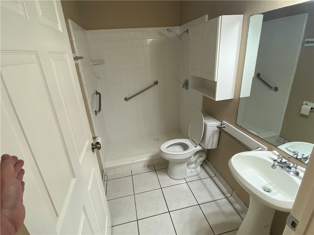 7201 Kress F-1 Corpus Christi TX 78413