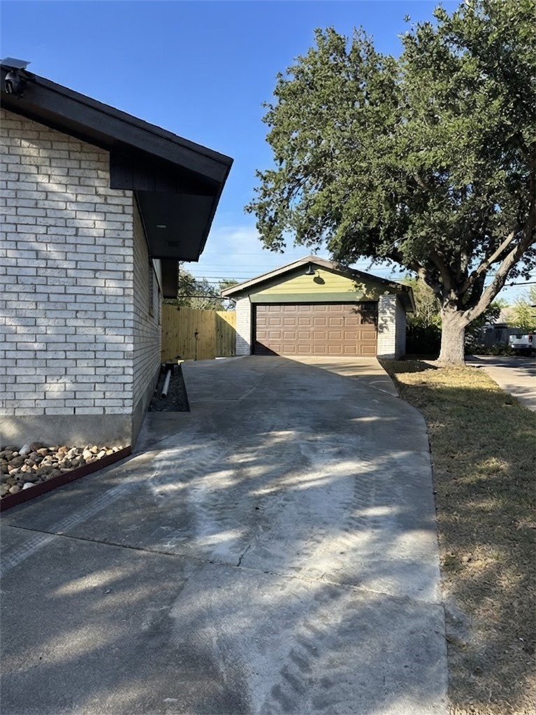 4726 Champions Drive Corpus Christi TX 78413